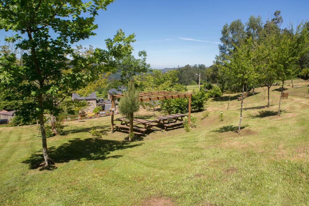 Affittacamere Casa Pineiro Monfero Esterno foto
